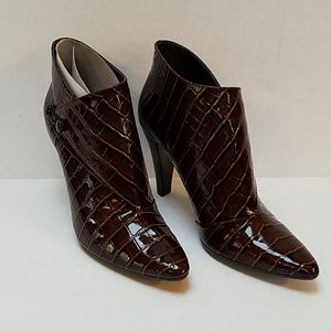 NWOT Via Spiga Lydia leather booties